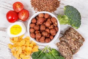 L’importance d’un régime alimentaire équilibré, riche en aliments non transformés, dans la prévention des maladies chroniques, est réaffirmée (Visuel Adobe Stock 221236572) L’importance d’un régime alimentaire équilibré, riche en aliments non transformés, dans la prévention des maladies chroniques, est réaffirmée (Visuel Adobe Stock 221236572)