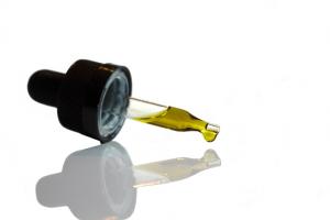 Le cannabidiol (CBD) réduit le craving et l'anxiété chez les personnes ayant des antécédents d'abus d'héroïne/opioïdes Le cannabidiol (CBD) réduit le craving et l'anxiété chez les personnes ayant des antécédents d'abus d'héroïne/opioïdes