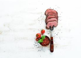 Les études sont unanimes, consommer moins de viande, c’est réduire son risque de cancer, dont de cancer colorectal (Visuel Adobe Stock 277651423)