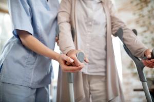 Les traumatismes crâniens, surtout chez les personnes âgées, sont associés à un risque très accru de démence (Visuel Adobe Stock 293410477) Les traumatismes crâniens, surtout chez les personnes âgées, sont associés à un risque très accru de démence (Visuel Adobe Stock 293410477)