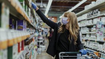 C'est un premier bilan des effets de la quarantaine au départ fixée à 14 jours parmi les contacts familiaux des patients index avec une infection confirmée et réduite aujourd’hui à 7 jours, dans de nombreux pays (Visuel Adobe Stock 341566256) C'est un premier bilan des effets de la quarantaine au départ fixée à 14 jours parmi les contacts familiaux des patients index avec une infection confirmée et réduite aujourd’hui à 7 jours, dans de nombreux pays (Visuel Adobe Stock 341566256)