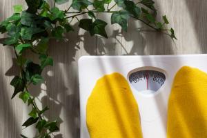 Certains d'entre nous prennent du poids rien qu'en regardant un gâteau, d'autres peuvent manger à volonté et ne pas prendre un gramme (Visuel Adobe Stock 385239142) Certains d'entre nous prennent du poids rien qu'en regardant un gâteau, d'autres peuvent manger à volonté et ne pas prendre un gramme (Visuel Adobe Stock 385239142)