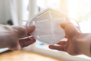 Cette étude associe, pour la première fois, l’exposition à la pollution de l'air aux formes COVID-19 plus sévères (Visuel Adobe Stock 422033530) Cette étude associe, pour la première fois, l’exposition à la pollution de l'air aux formes COVID-19 plus sévères (Visuel Adobe Stock 422033530)