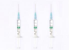 Une 3è dose -de rappel- du vaccin ARNm COVID-19 est requise pour une protection immunitaire contre la variante Omicron du SRAS-CoV-2 (Visuel Adobe Stock 468099351) Une 3è dose -de rappel- du vaccin ARNm COVID-19 est requise pour une protection immunitaire contre la variante Omicron du SRAS-CoV-2 (Visuel Adobe Stock 468099351)