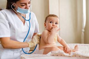Un biomarqueur immunitaire cutané qui permet de prédire le développement de l'eczéma ou dermatite atopique chez le bébé (Visuel Adobe Stock 497074131) Un biomarqueur immunitaire cutané qui permet de prédire le développement de l'eczéma ou dermatite atopique chez le bébé (Visuel Adobe Stock 497074131)