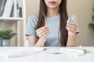 Mieux suivre sa santé buccodentaire a de nombreuses implications en santé y compris en santé cardiovasculaire (Visuel Adobe Stock 593284318) Mieux suivre sa santé buccodentaire a de nombreuses implications en santé y compris en santé cardiovasculaire (Visuel Adobe Stock 593284318)