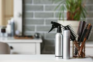 Parce que ces femmes subissent de plus fortes expositions à certains agents toxiques (Visuel Adobe Stock 593835380) Parce que ces femmes subissent de plus fortes expositions à certains agents toxiques (Visuel Adobe Stock 593835380)