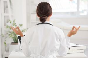 Se sentir maître de soi, regagner en maîtrise de soi, aide à surmonter le stress quotidien (Visuel Adobe Stock 694600171)