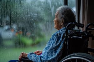 L'étude confirme la solitude, avec le vieillissement des populations, comme une préoccupation majeure de santé publique (Visuel Adobe Stock 758177123) L'étude confirme la solitude, avec le vieillissement des populations, comme une préoccupation majeure de santé publique (Visuel Adobe Stock 758177123)