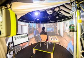 « En route vers des aides auditives intelligentes » (Visuel Hörzentrum Oldenburg gGmbH) « En route vers des aides auditives intelligentes » (Visuel Hörzentrum Oldenburg gGmbH)