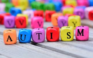 L’un des changements génétiques majeurs identifiés se trouve impliqué dans la signalisation de l'insuline et le métabolisme du glucose dans le cerveau.(Visuel Lancaster University)