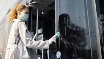 Nous sommes nombreux à nous interroger sur le risque dans les dans les transports en commun, d’infection à SARS-CoV-2, le nouveau coronavirus associé à COVID-19. Nous sommes nombreux à nous interroger sur le risque dans les dans les transports en commun, d’infection à SARS-CoV-2, le nouveau coronavirus associé à COVID-19.