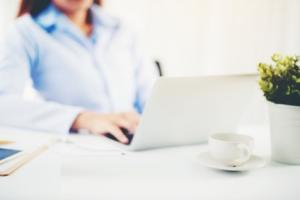 Le suivi des patients, post-chirurgie par un agent de santé communautaire peut réduire considérablement les taux de réadmission dans les hôpitaux. Le suivi des patients, post-chirurgie par un agent de santé communautaire peut réduire les taux de réadmission dans les hôpitaux.