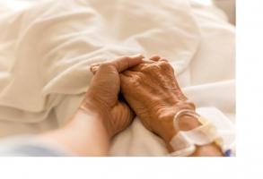 Chez les patients âgés, le déclin à la suite d'une exposition à l'anesthésie et à la chirurgie s’avère accéléré