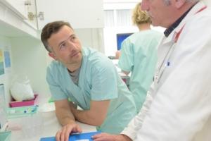 Cette étude révèle une grande complémentarité des rôles mais peut-être un manque de coordination Cette étude révèle une grande complémentarité des rôles mais peut-être un manque de coordination.