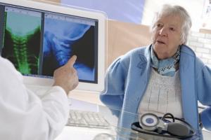 Le mal de dos est largement lié à des taux plus élevés de maladies chroniques (Visuel Adobe Stock 37033316) Le mal de dos est largement lié à des taux plus élevés de maladies chroniques (Visuel Adobe Stock 37033316)