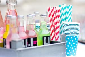 Il est déjà bien connu que les acides gras saturés et les boissons sucrées sont facteurs de développement de maladies cardio-métaboliques par des mécanismes qui dépassent leurs seules contributions caloriques Il est déjà bien connu que les acides gras saturés et les boissons sucrées sont facteurs de développement de maladies cardio-métaboliques par des mécanismes qui dépassent leurs seules contributions caloriques