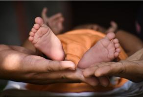 Dans les pays où le paludisme est endémique, l’incidence de la prématurité et des effets associés est élevée (Visuel Atharva Whaval) Dans les pays où le paludisme est endémique, l’incidence de la prématurité et des effets associés est élevée (Visuel Atharva Whaval)