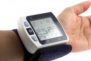 Les réponses de la pression artérielle à l'exercice sont des marqueurs significatifs du risque de mortalité chez les adultes jeunes pou plus âgés (Visuel AdobeStock_22375034) Les réponses de la pression artérielle à l'exercice sont des marqueurs significatifs du risque de mortalité chez les adultes jeunes pou plus âgés (Visuel AdobeStock_22375034)