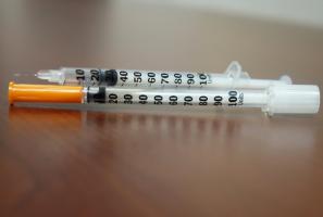 Au cours de ces 20 dernières années, on a vu arriver un nombre croissant d'applications thérapeutiques basées sur la toxine botulique de type A, connu sous le nom de Botox, en particulier dans le traitement des migraines, de certains troubles urinaires, de la transpiration excessive et de certains problèmes cardiaques. Au cours de ces 20 dernières années, on a vu arriver un nombre croissant d'applications thérapeutiques basées sur la toxine botulique de type A, connu sous le nom de Botox, en particulier dans le traitement des migraines, de certains troubles urinaires, de la transpiration excessive et de certains problèmes cardiaques.