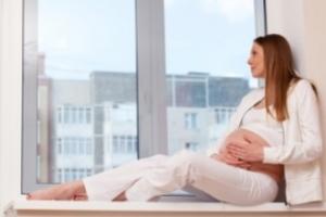 Le stress maternel prénatal au début de la grossesse/gestation entraîne une reprogrammation complète du fœtus qui doit faire face "à une espérance de vie réduite". Le stress maternel prénatal au début de la grossesse/gestation entraîne une reprogrammation complète du fœtus qui doit faire face "à une espérance de vie réduite".