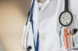 Les cellules qui font les réparations avant de reprendre leur croissance sont généralement celles qui parviennent à survivre. Les cellules qui font les réparations avant de reprendre leur croissance sont généralement celles qui parviennent à survivre.