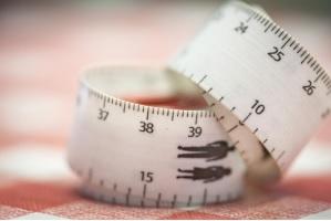 Une mère qui allaite son bébé 6 mois ou plus y laisse un peu de graisse abdominale et y "gagne" en tour de taille