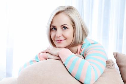 La modification du microbiome vaginal pourrait-elle permettre de traiter la sécheresse vaginale et les rapports sexuels douloureux ou « dyspareunie » pendant la ménopause ? (Visuel Fotolia 124642555)