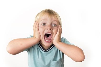 5 à 10 % des enfants et des adolescents dans le monde souffrent de trouble du déficit de l'attention avec hyperactivité (TDAH) et environ 70% de ces patients reçoivent un traitement à base de méthylphénidate (MPH : Ritaline)