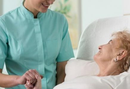 Un matelas « astucieux », à pression alternée pour la prévention des escarres (Visuel Fotolia 77986415)