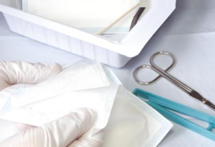 Le taux de cicatrisation chronique des plaies apparaît inversement lié à l'utilisation des opioïdes